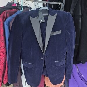 Elegant Navy Velvet Blazer